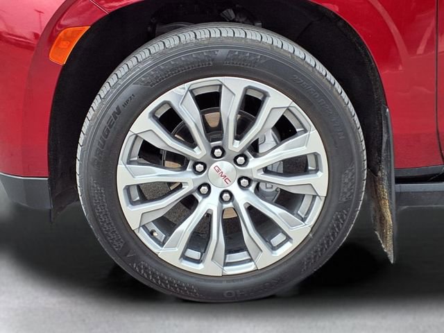 Used 2021 GMC Yukon Denali w/ Denali Premium Package image 13