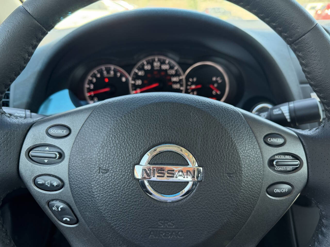 Used 2011 Nissan Altima 3.5 SR w/ 3.5SR Premium Pkg FWD image 18