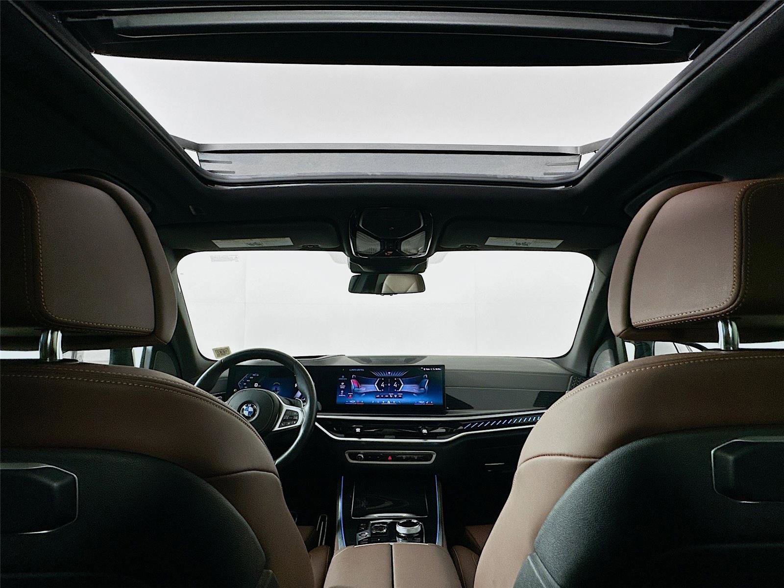 Certified 2024 BMW X5 M60i w/ Executive Package image 23