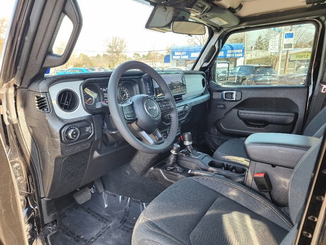 Used 2024 Jeep Gladiator Sport image 20