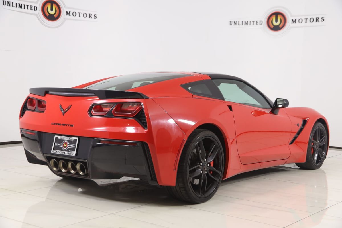 Used 2016 Chevrolet Corvette Stingray Coupe w/ 2LT Preferred Equipment Group RWD image 3