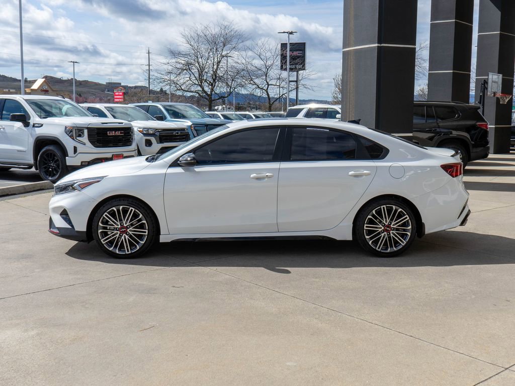 Used 2023 Kia Forte GT image 4