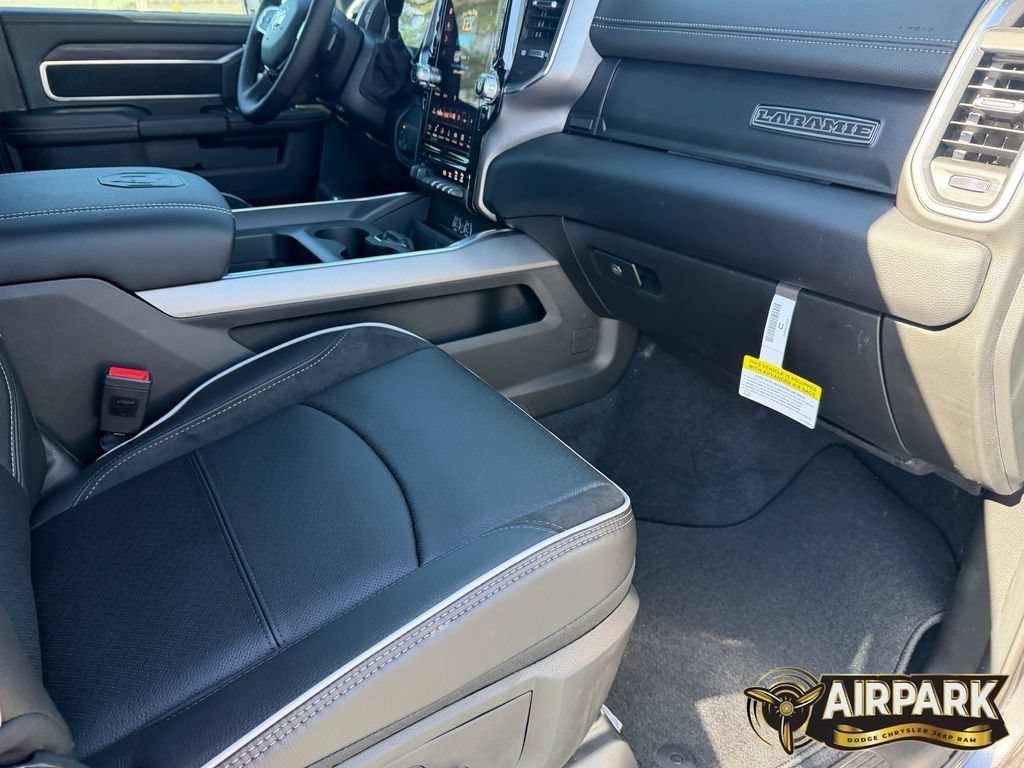 New 2026 RAM 2500 Laramie w/ Night Edition AWD/4WD image 13