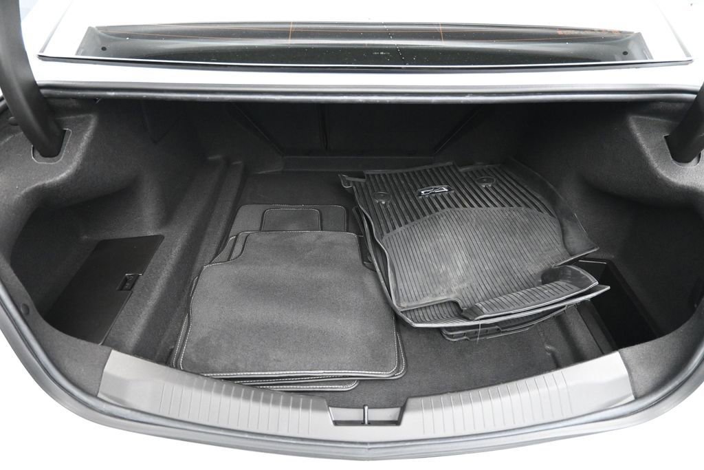 Used 2022 Cadillac CT5 V w/ Platinum Package RWD image 26