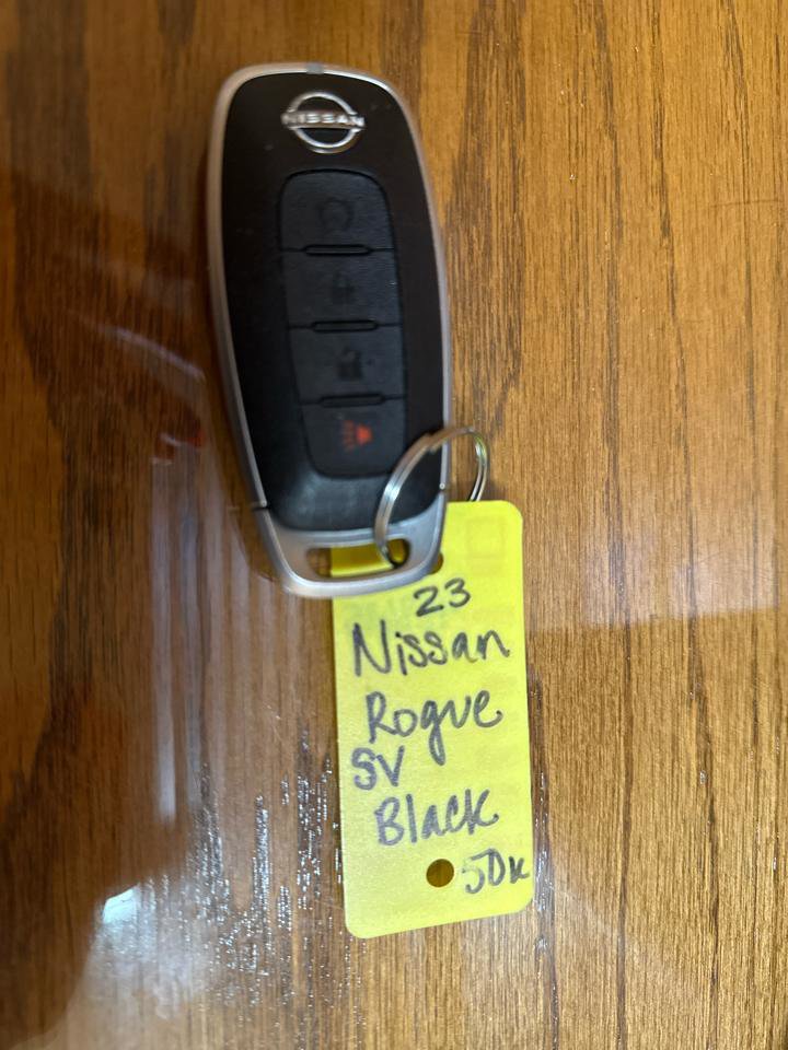 Used 2023 Nissan Rogue SV FWD image 45