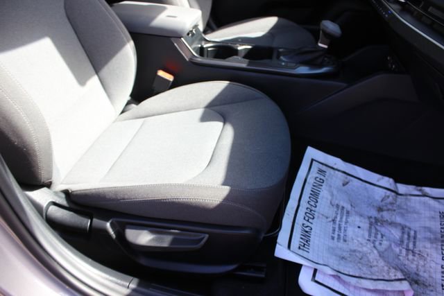 Used 2025 Kia K4 LXS image 30
