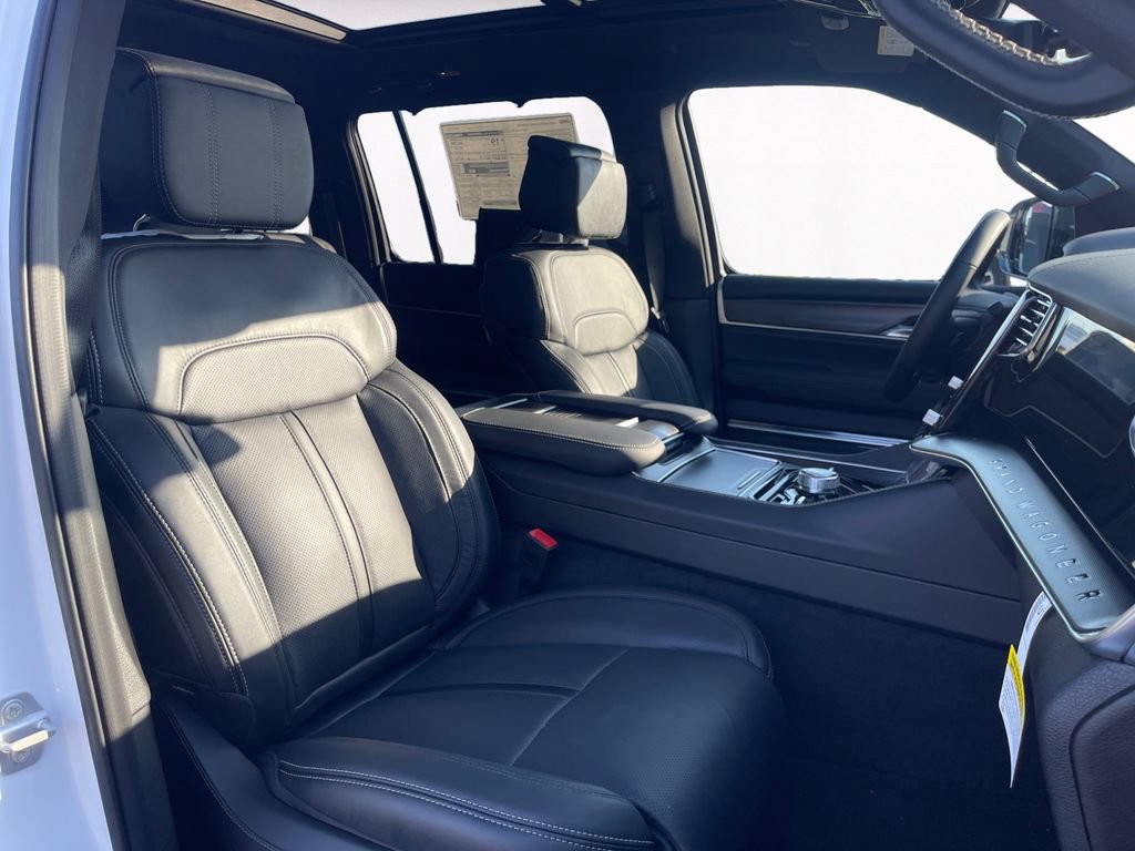 New 2026 Jeep Grand Wagoneer Summit w/ Rear Seat Video Group I AWD/4WD image 15