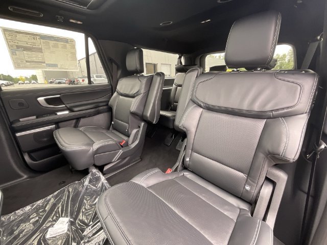 New 2027 Ford Expedition Max Platinum w/ Stealth Appearance Package AWD/4WD image 23