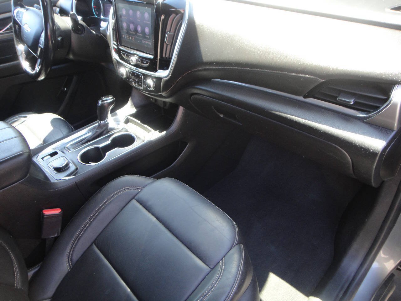 Used 2020 Chevrolet Traverse LT AWD/4WD image 17