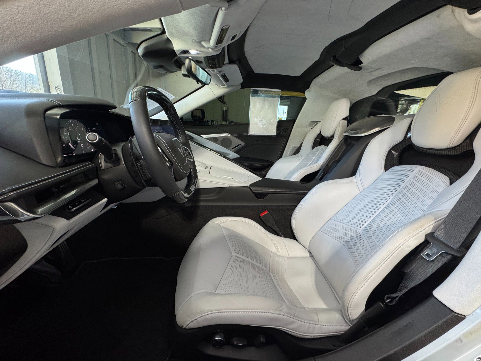 Used 2024 Chevrolet Corvette Z06 RWD image 9