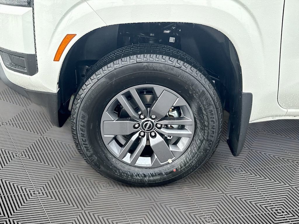 Certified 2025 Nissan Frontier SV AWD/4WD image 27