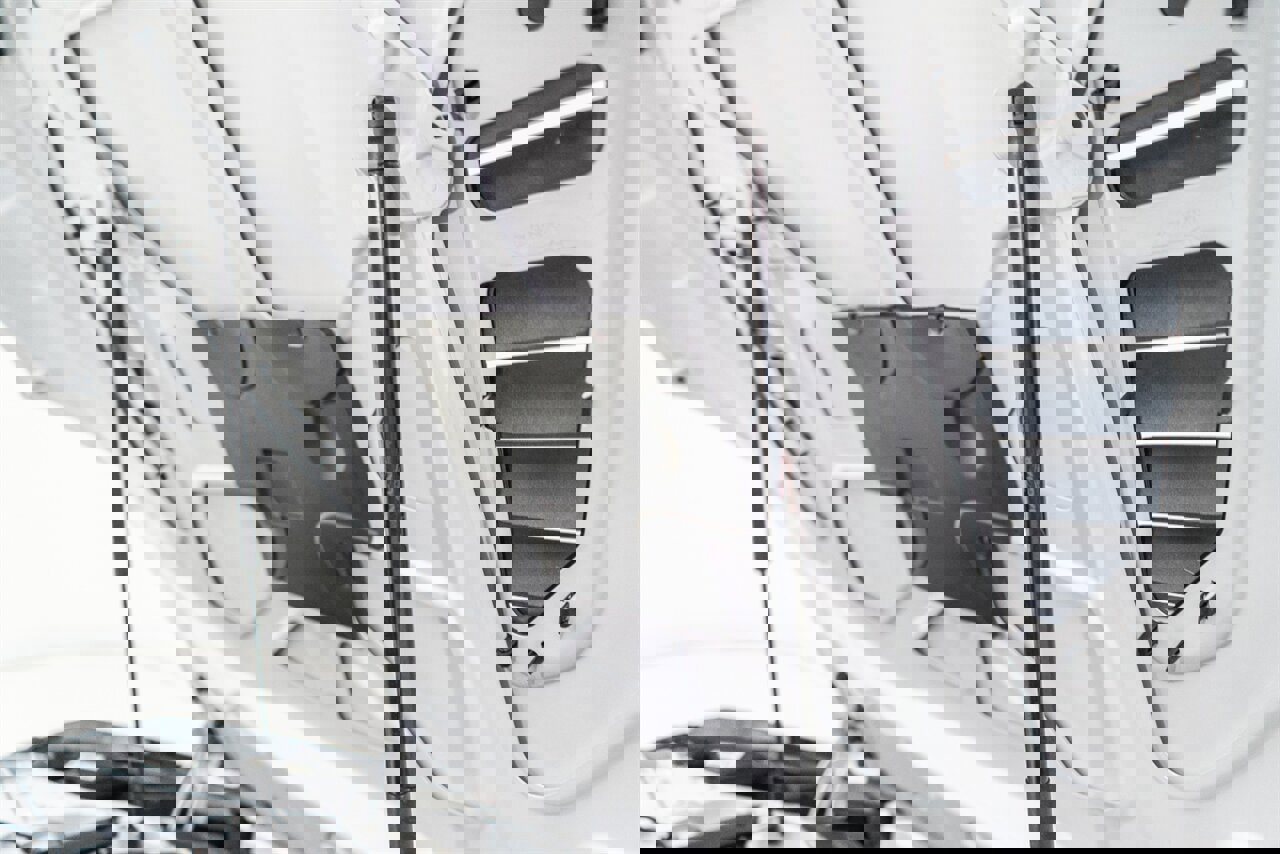 Used 2020 Jaguar F-TYPE SVR image 72