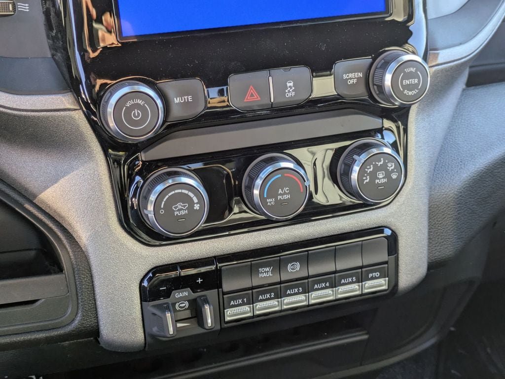 New 2026 RAM 3500 Tradesman w/ Chrome Appearance Group A RWD image 18