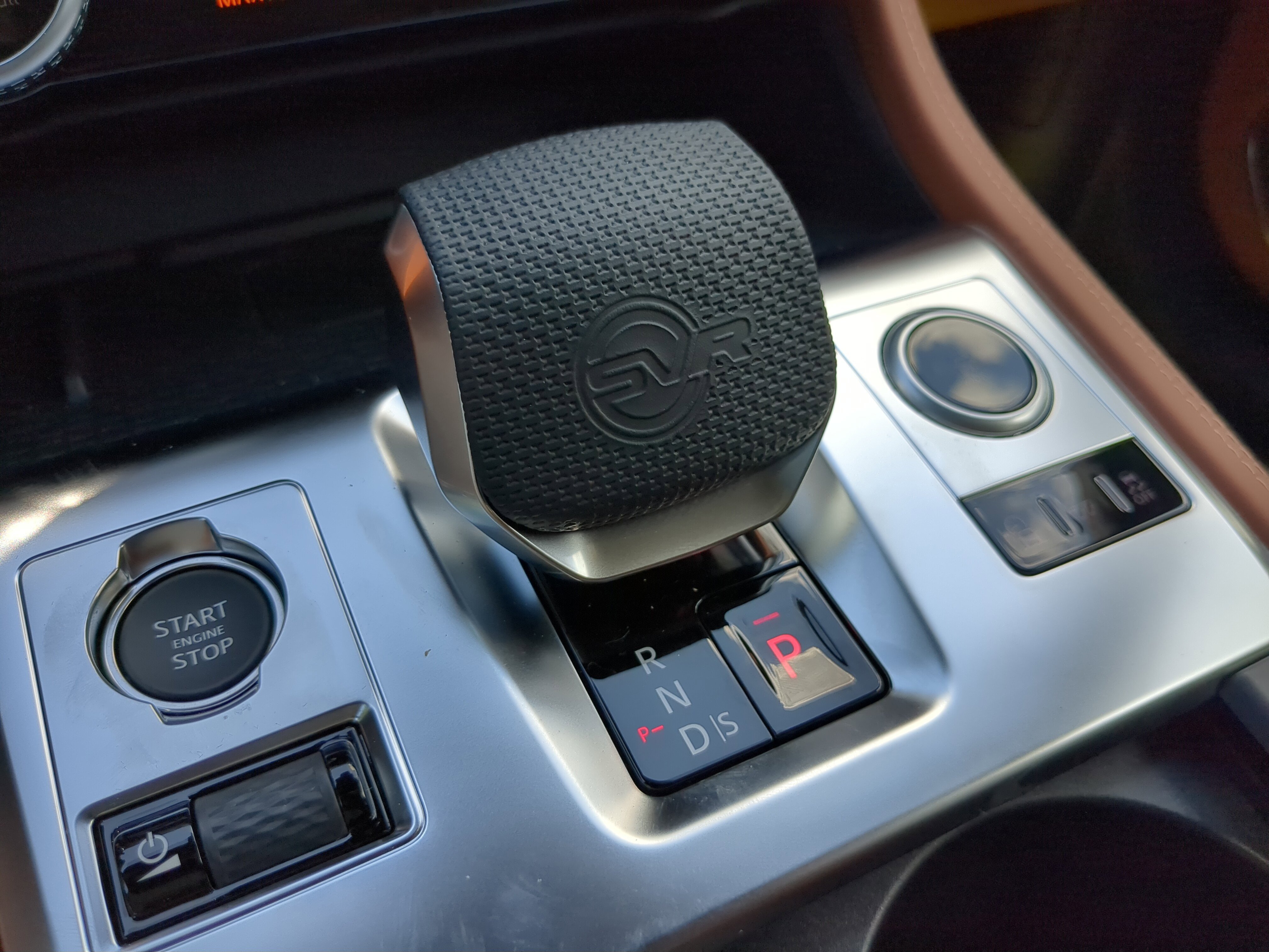 New 2026 Jaguar F-PACE SVR 575 Edition image 27