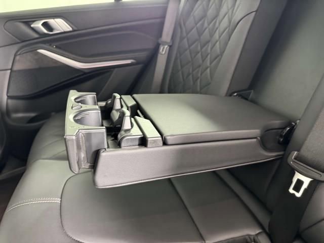 Used 2025 BMW X5 xDrive40i image 34