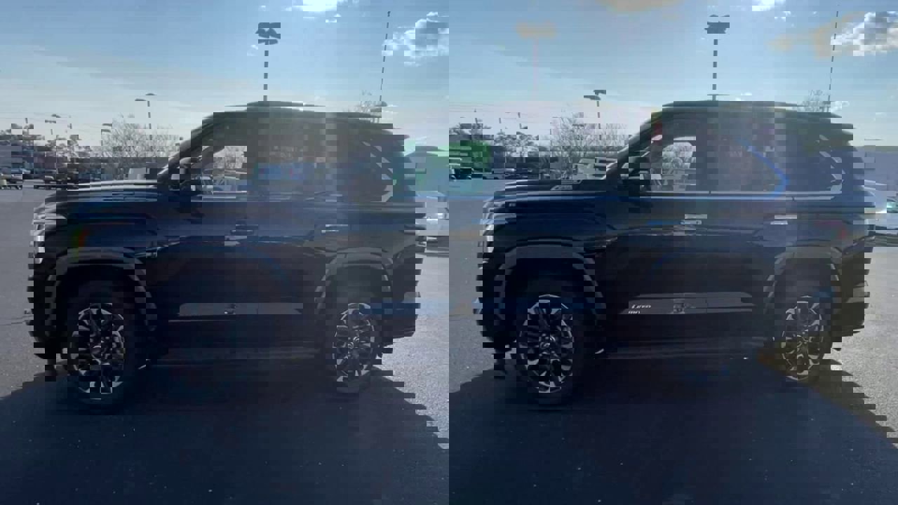 Used 2023 Toyota Sequoia Limited w/ Tow Technology Package image 5