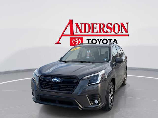 Used 2024 Subaru Forester Premium AWD/4WD image 1