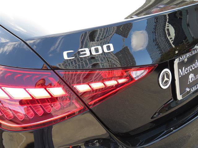 Used 2025 Mercedes-Benz C 300 4MATIC Sedan image 27