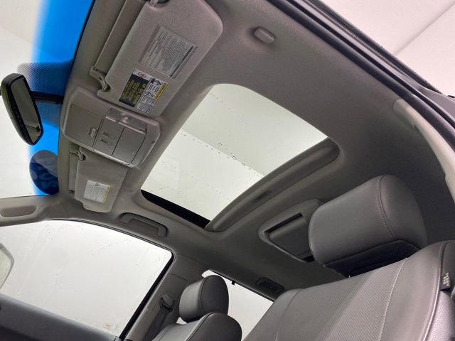 Used 2011 Toyota Sequoia Platinum AWD/4WD image 15