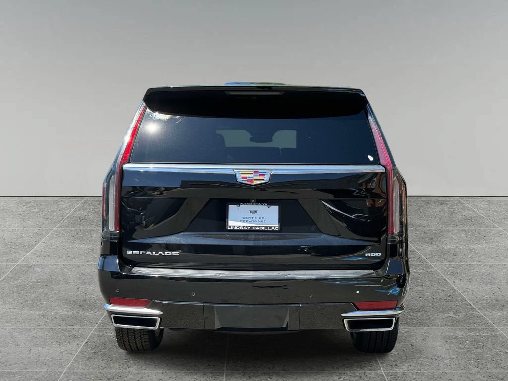 Used 2024 Cadillac Escalade Luxury AWD/4WD image 11