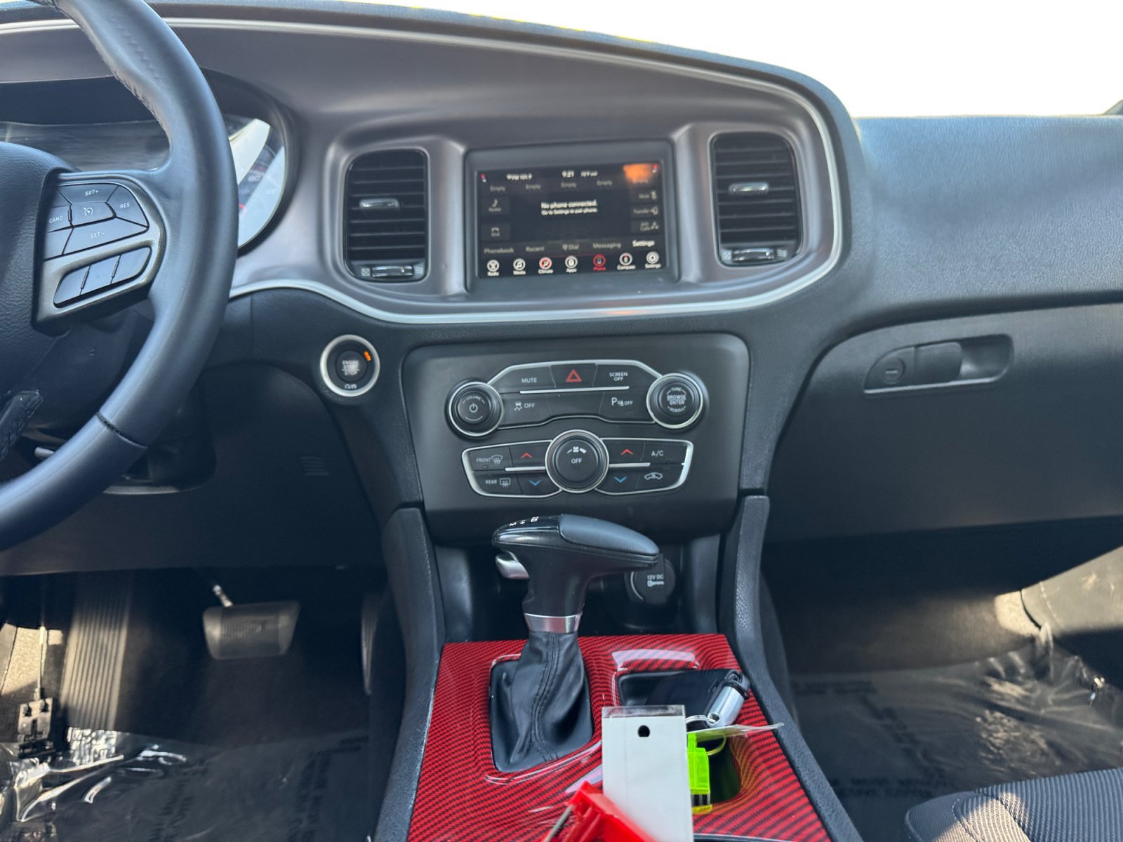 Used 2021 Dodge Charger SXT w/ Blacktop Package RWD image 11