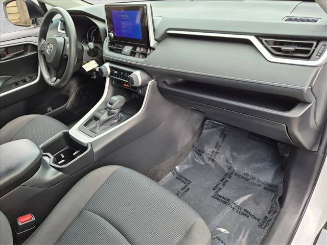Used 2024 Toyota RAV4 LE FWD image 21