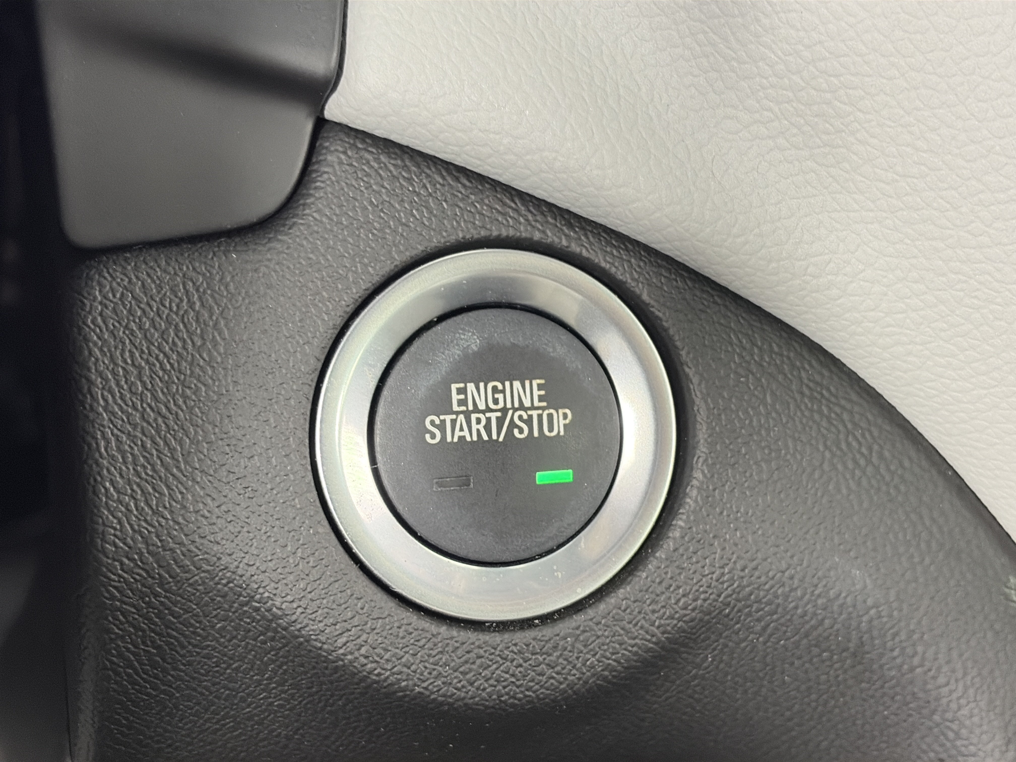 Used 2024 Chevrolet Equinox LS w/ LS Convenience Package FWD image 24