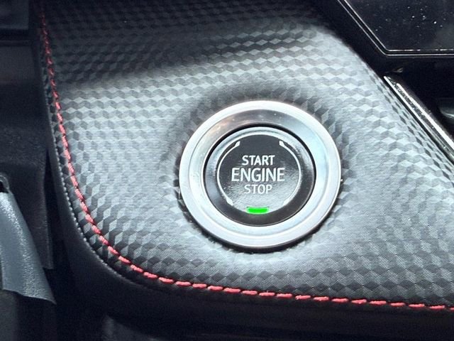 Used 2025 Chevrolet Equinox RS w/ Safety and Technology Package image 16