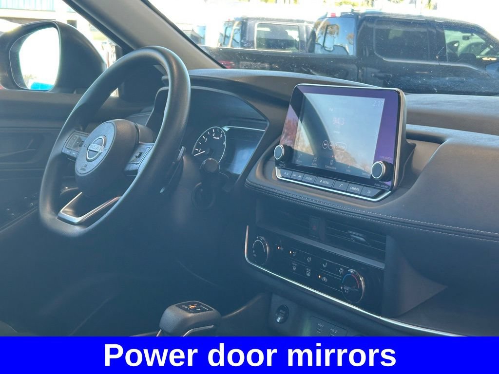 Used 2024 Nissan Rogue S AWD/4WD image 27