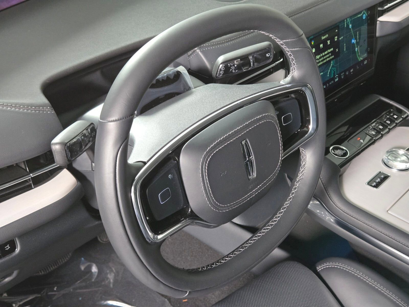 New 2026 Lincoln Navigator Premiere image 23