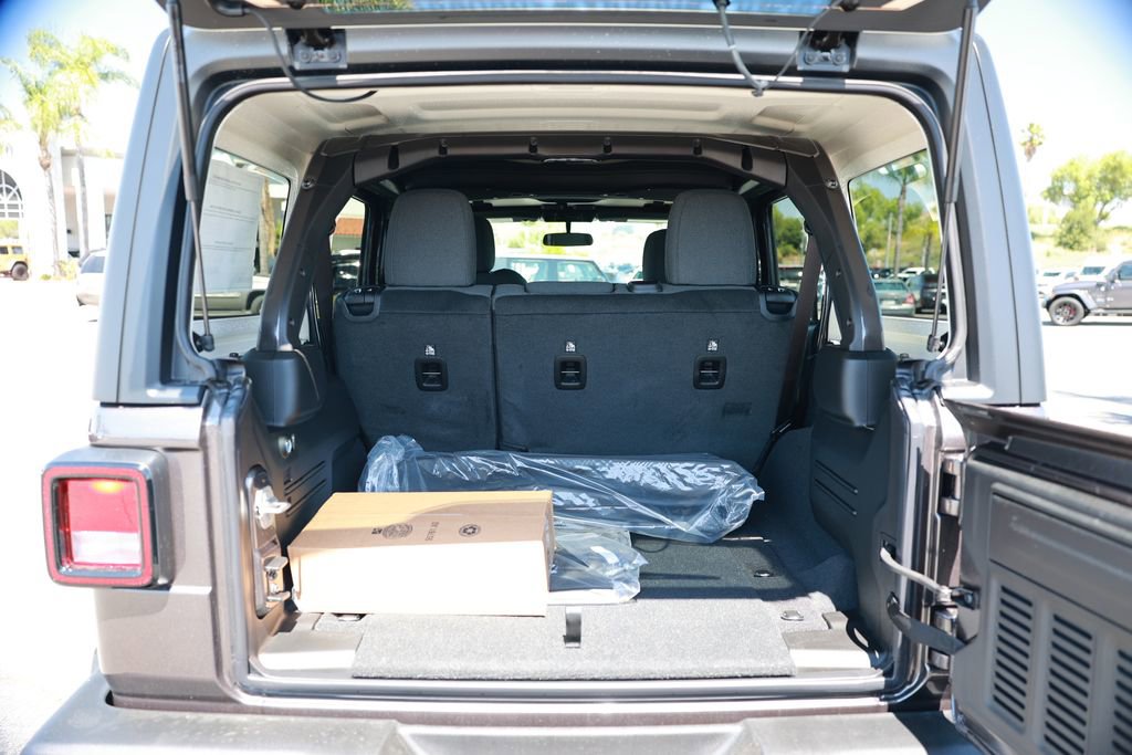 New 2026 Jeep Wrangler Unlimited Sport AWD/4WD image 33