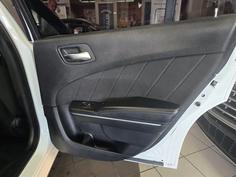 Used 2016 Dodge Charger R/T RWD image 14