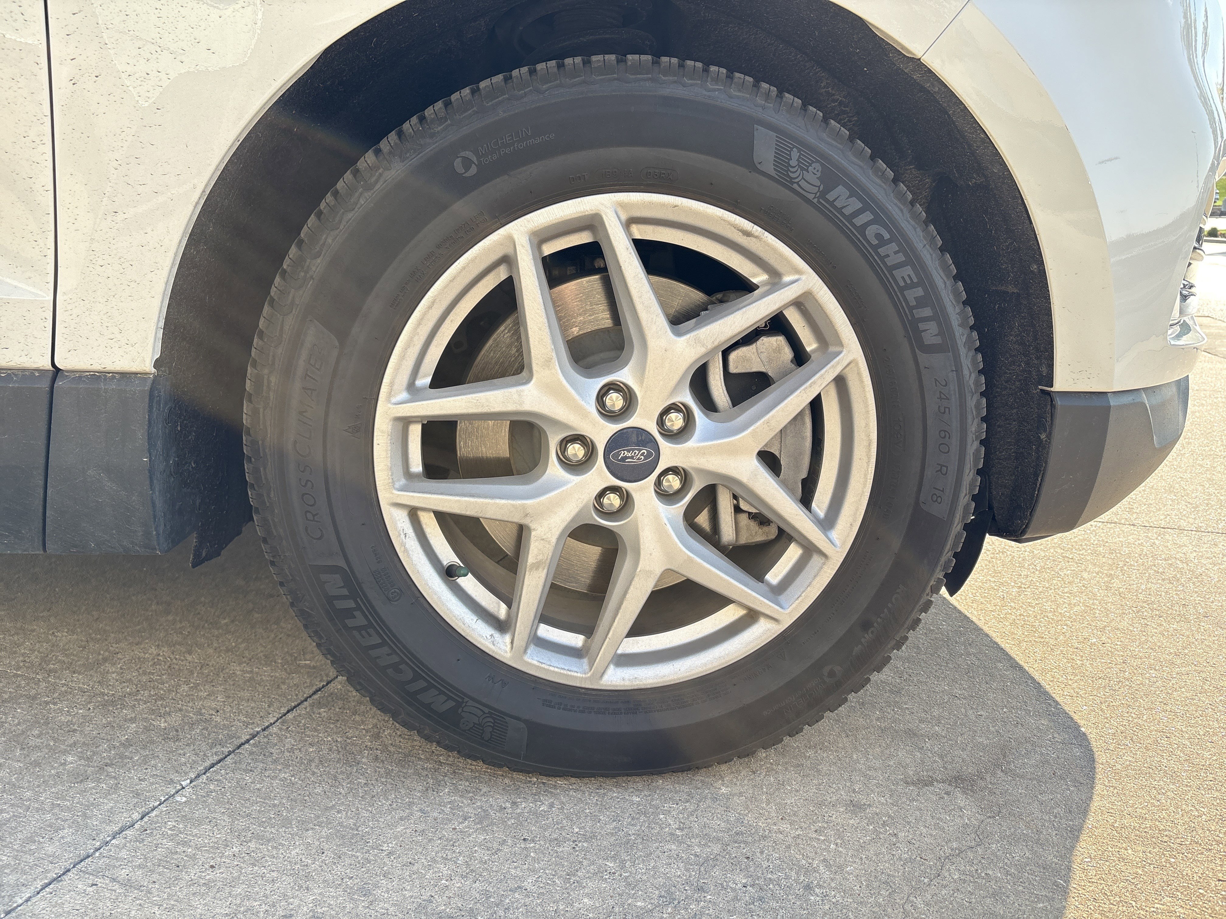 Used 2021 Ford Edge SEL w/ Convenience Package image 11