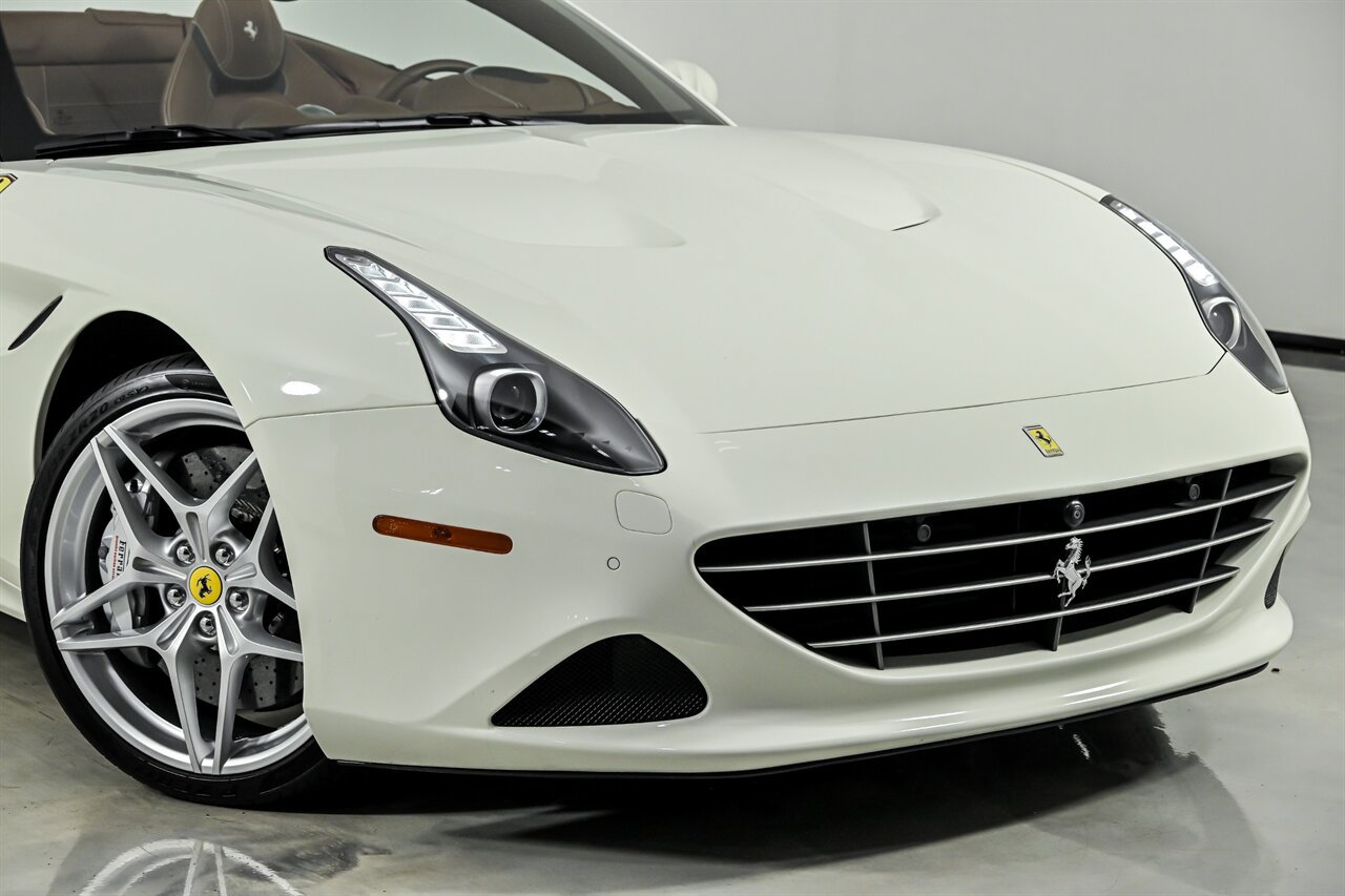 Used 2017 Ferrari California T RWD image 2