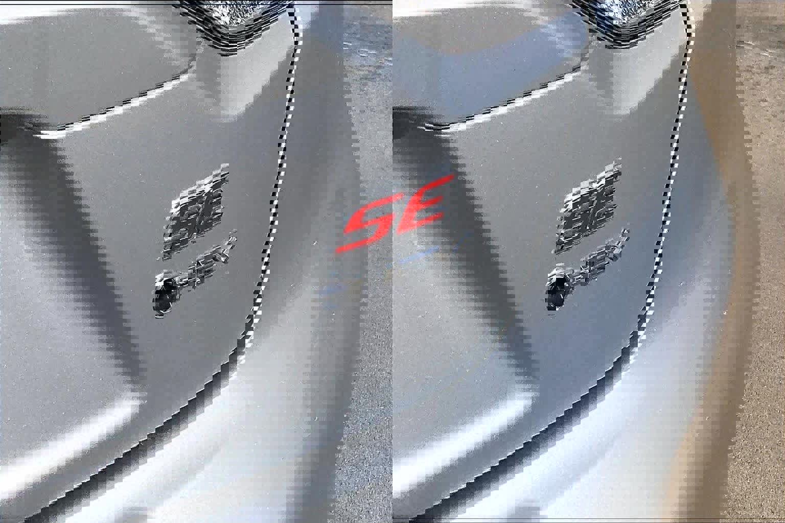 Used 2025 Toyota Corolla SE w/ SE Premium Package image 10