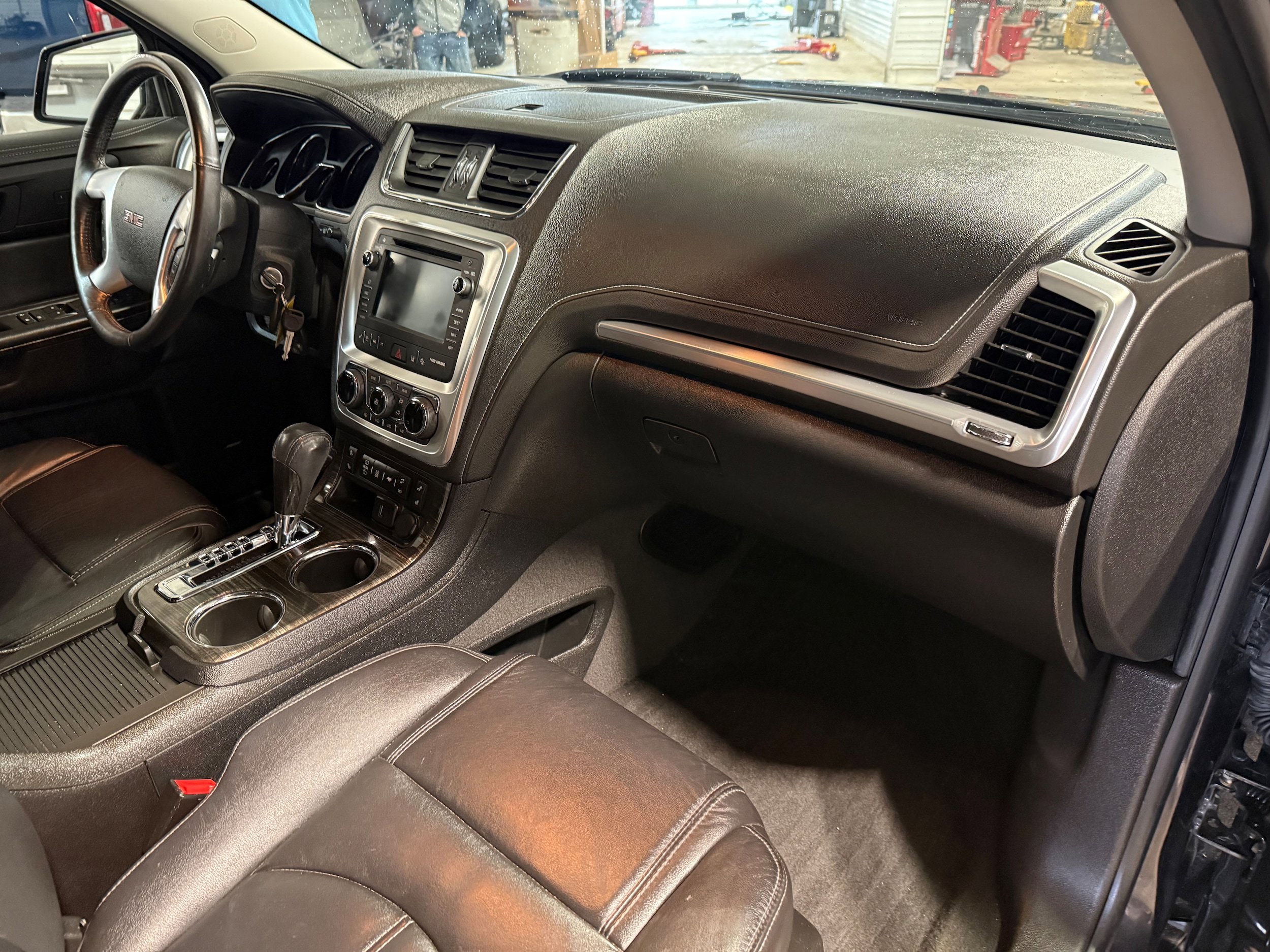 Used 2017 GMC Acadia Limited SLT image 7