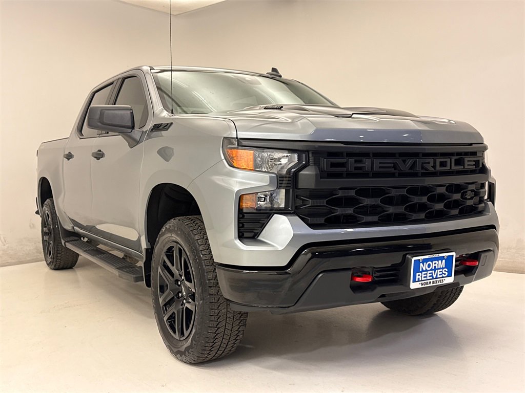 Used 2025 Chevrolet Silverado 1500 Custom Trail Boss w/ LPO, Dark Essentials Package image 4