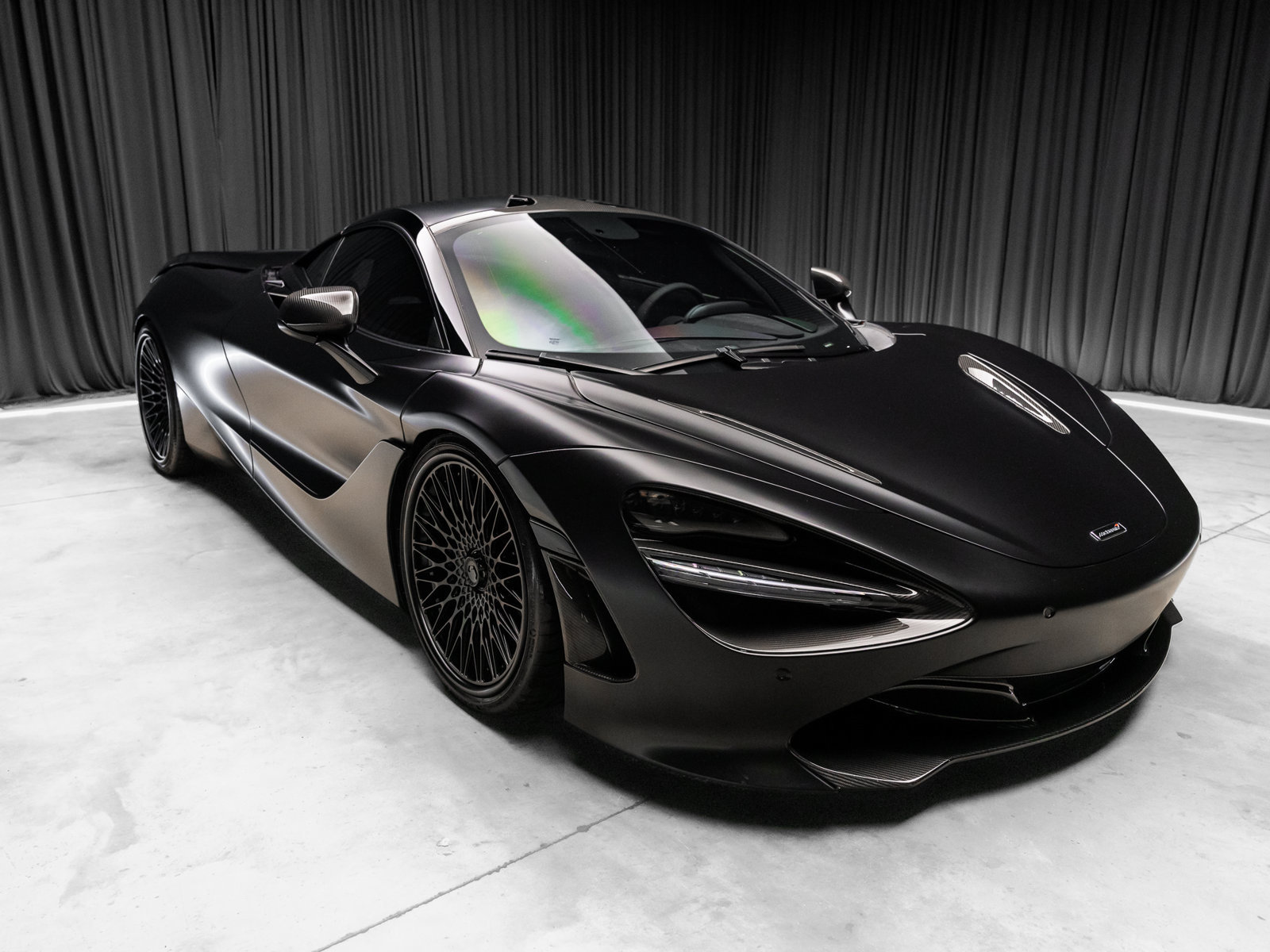 Used 2018 McLaren 720S RWD image 11