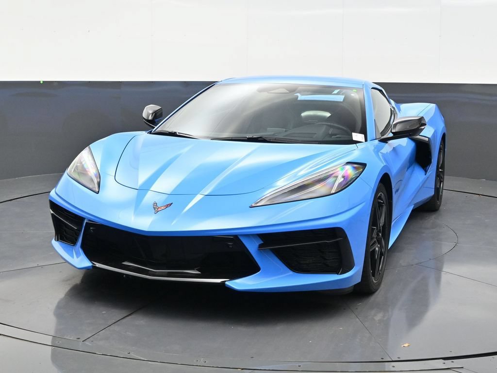 Used 2025 Chevrolet Corvette Stingray Preferred Conv w/ 2LT RWD image 8