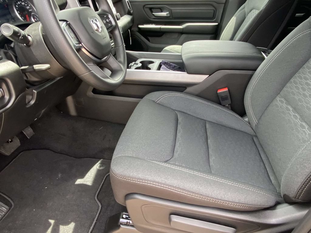 New 2026 RAM 1500 Express AWD/4WD image 13