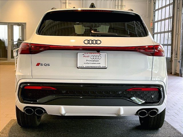 New 2026 Audi SQ5 Premium Plus AWD/4WD image 2