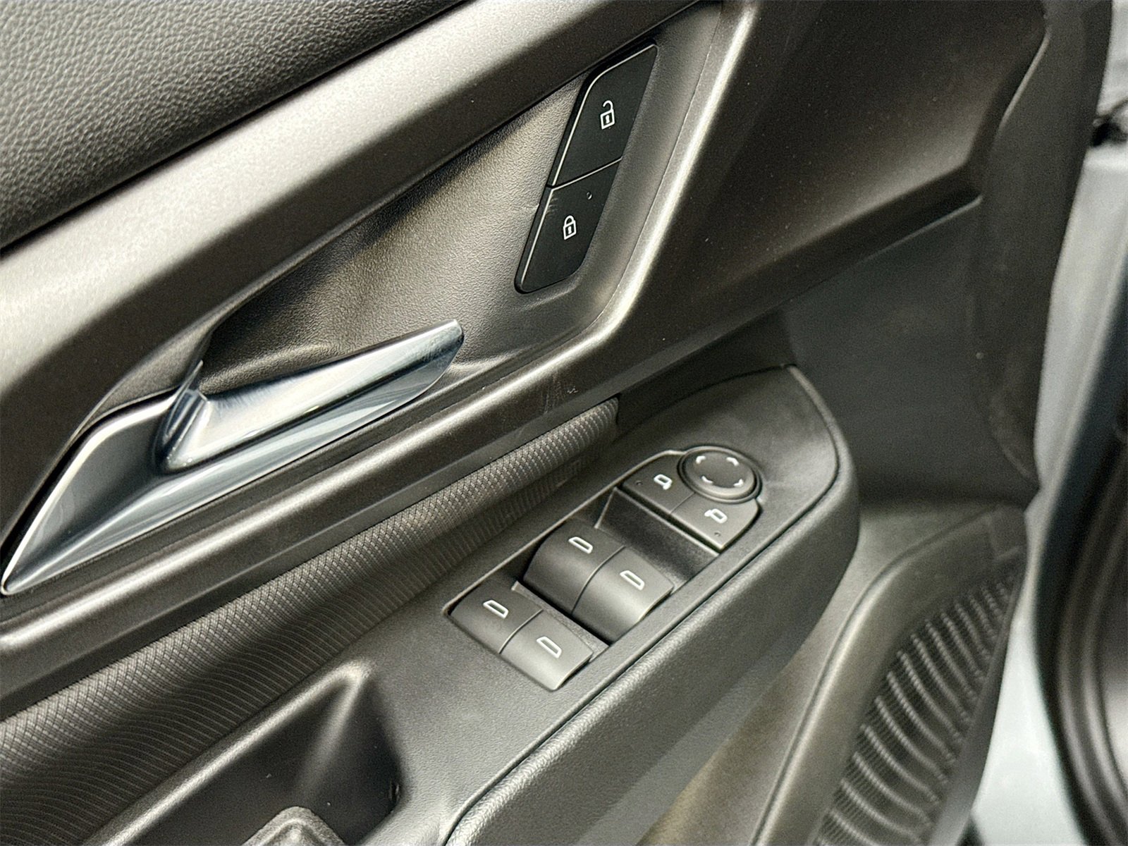 New 2026 Chevrolet Equinox EV LT w/ Comfort Package image 18