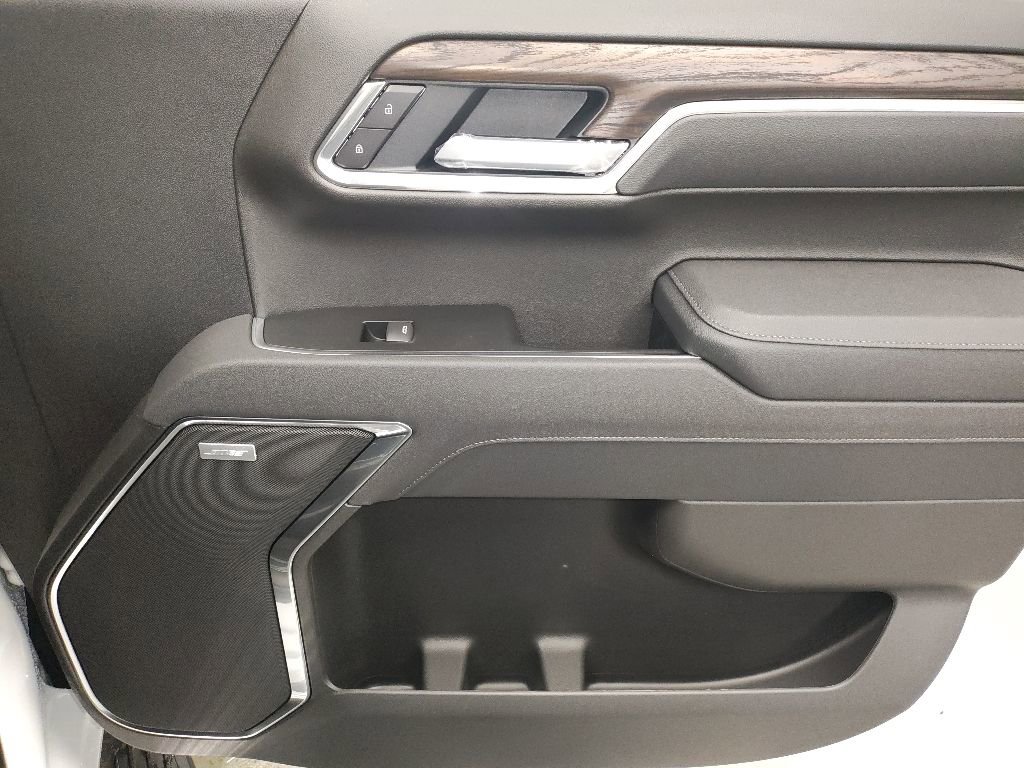 New 2026 GMC Sierra 1500 SLT AWD/4WD image 9