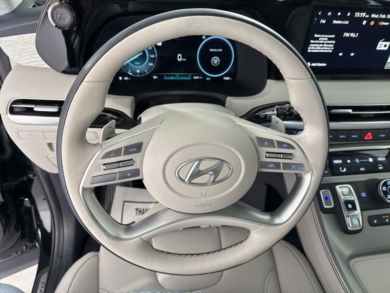 Used 2025 Hyundai Palisade Calligraphy image 32