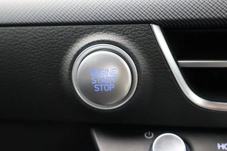 Used 2025 Hyundai Sonata SEL FWD image 28