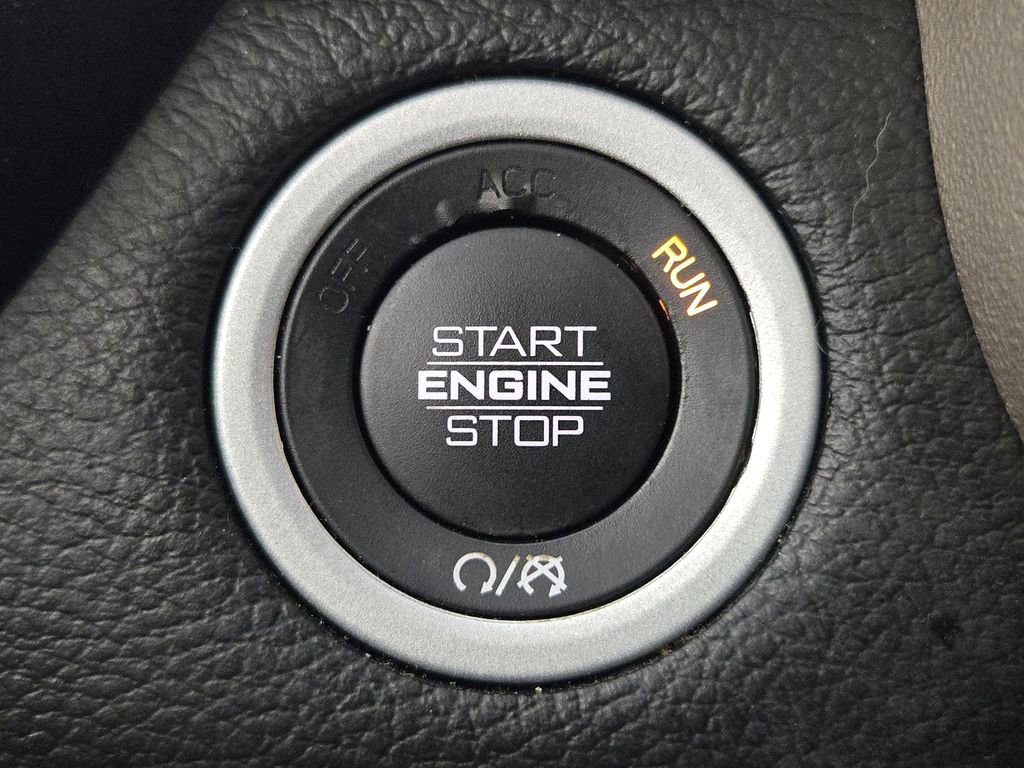 Used 2019 RAM 1500 Laramie image 22