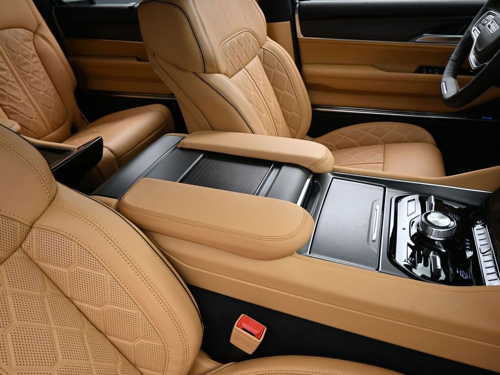 Used 2024 Jeep Grand Wagoneer Series III w/ Quick Order Packagew 28T image 46