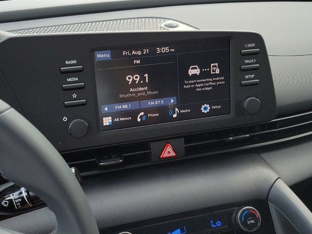 New 2026 Hyundai Elantra SEL Sport FWD image 15