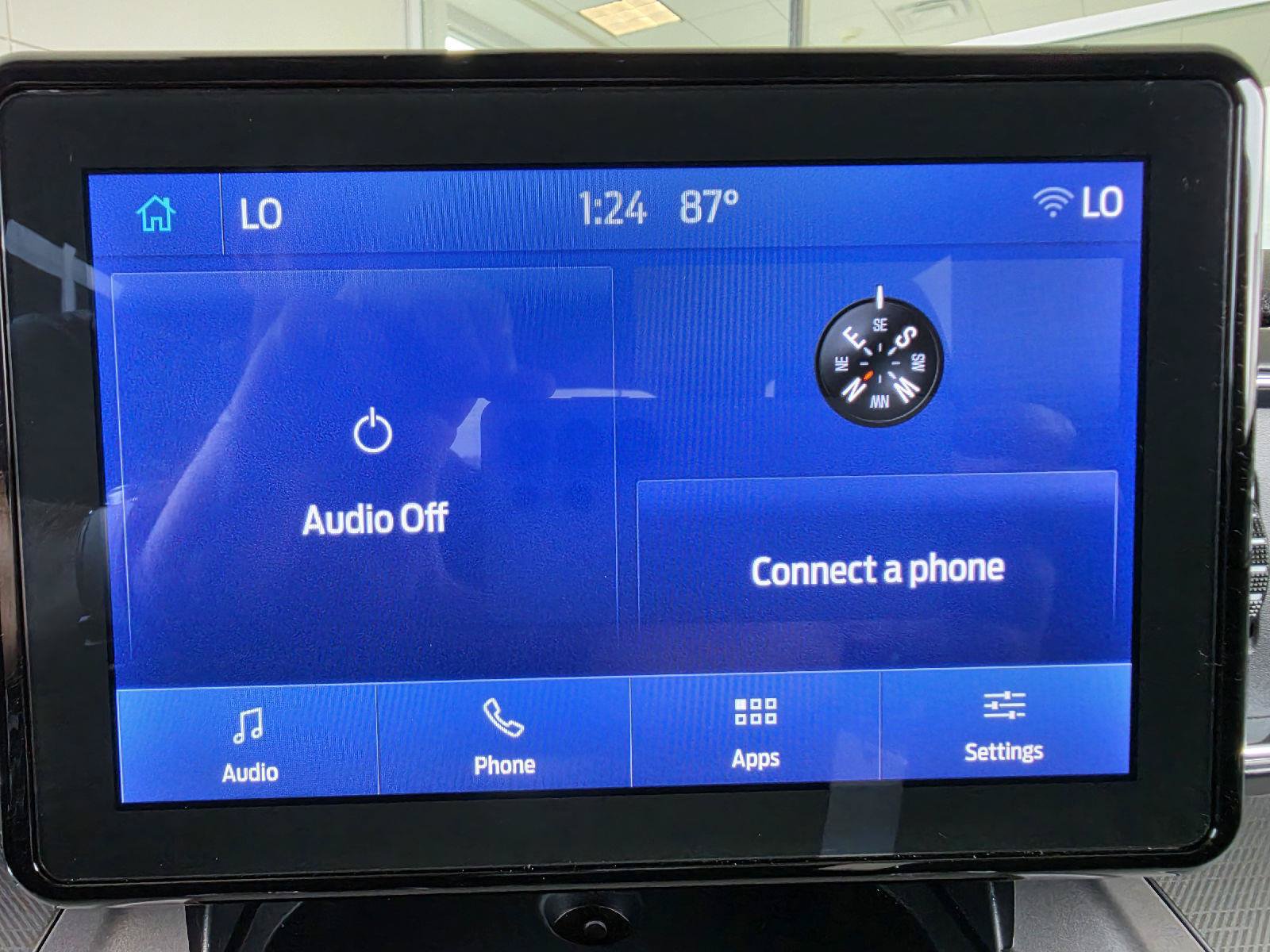 Used 2023 Ford Explorer XLT w/ Equipment Group 202A AWD/4WD image 27