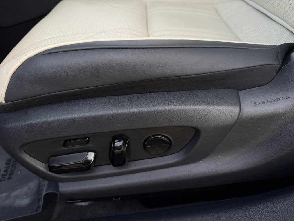 Certified 2025 Lexus ES 350 Ultra Luxury FWD image 16